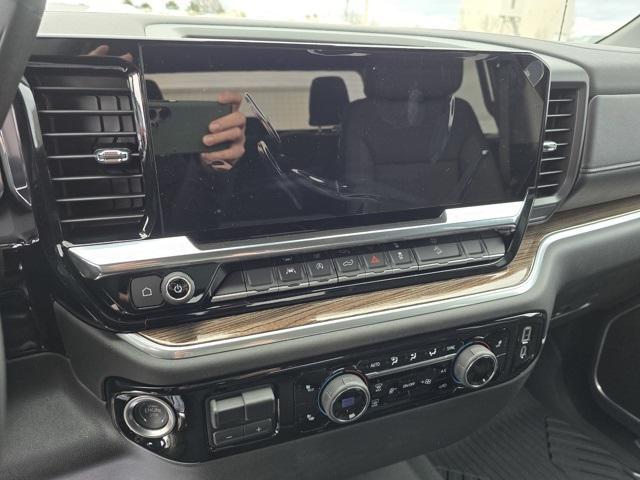 new 2025 Chevrolet Silverado 1500 car