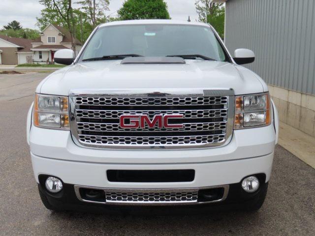 used 2013 GMC Sierra 2500 car, priced at $29,000