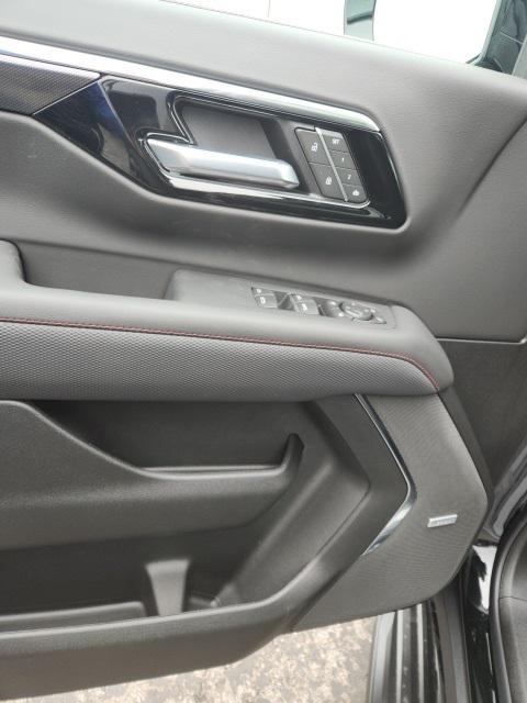 new 2025 Chevrolet Suburban car