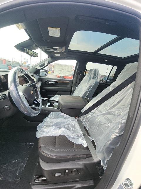new 2025 Chevrolet Suburban car