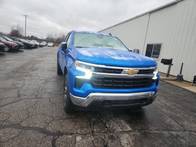 new 2025 Chevrolet Silverado 1500 car, priced at $42,037