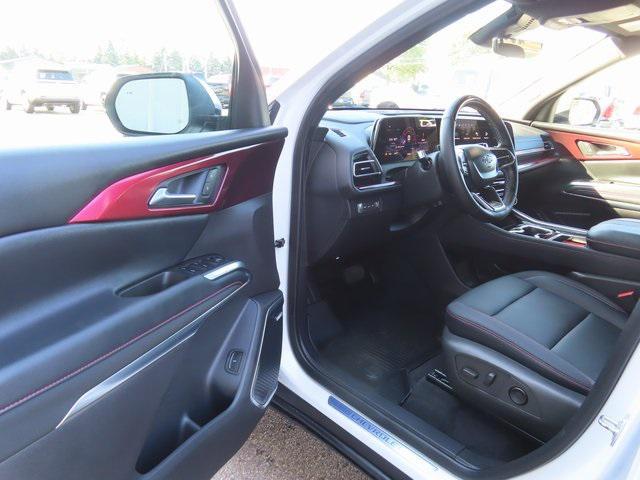 used 2025 Chevrolet Traverse car, priced at $51,000