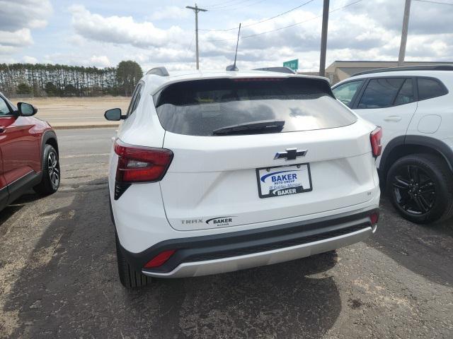 new 2025 Chevrolet Trax car