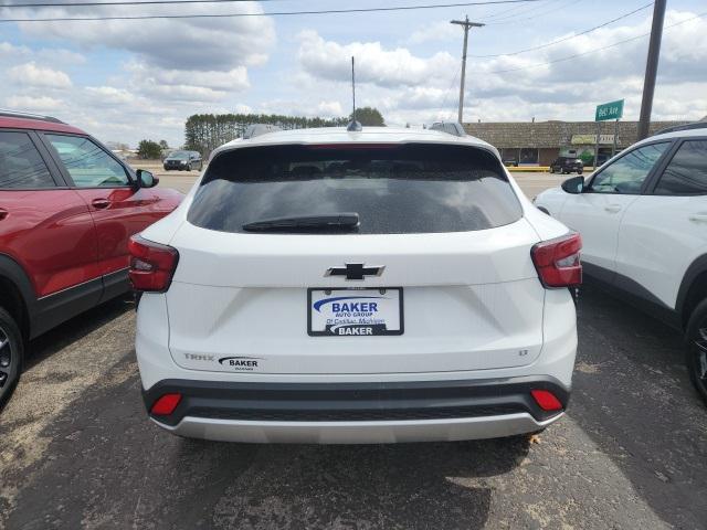 new 2025 Chevrolet Trax car