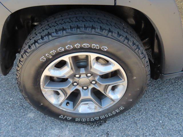 used 2019 Jeep Cherokee car, priced at $16,800