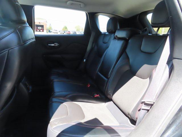 used 2019 Jeep Cherokee car, priced at $16,800