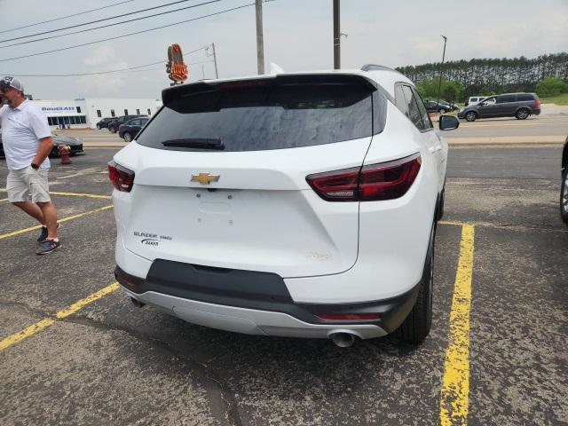 new 2025 Chevrolet Blazer car, priced at $37,589