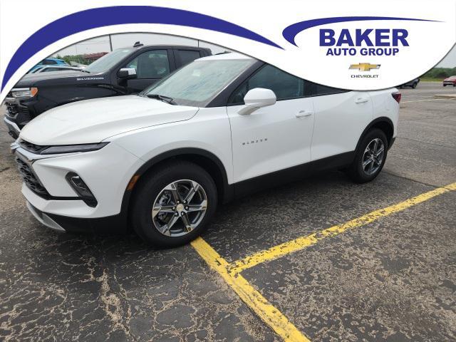 new 2025 Chevrolet Blazer car