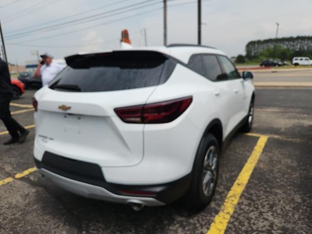 new 2025 Chevrolet Blazer car, priced at $37,589