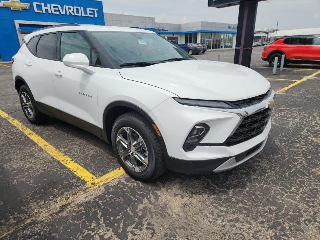 new 2025 Chevrolet Blazer car, priced at $37,589