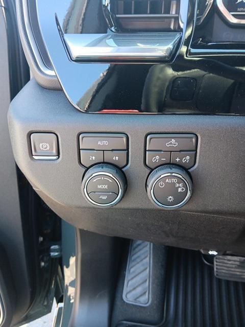 new 2025 Chevrolet Silverado 1500 car