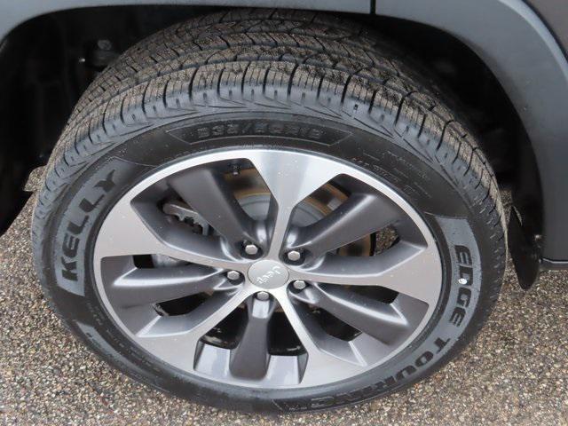 used 2022 Jeep Cherokee car, priced at $24,989
