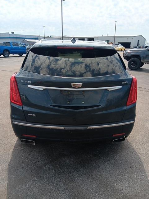 used 2019 Cadillac XT5 car, priced at $17,500
