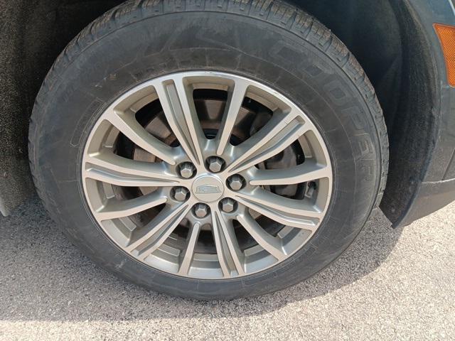 used 2019 Cadillac XT5 car, priced at $17,500