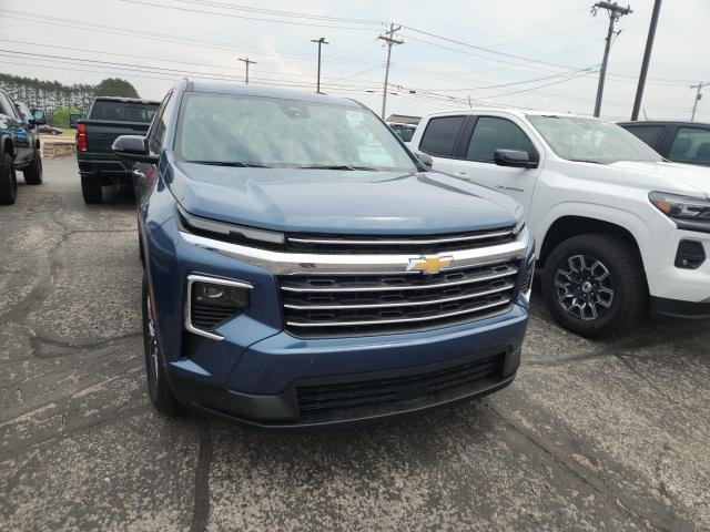 new 2025 Chevrolet Traverse car