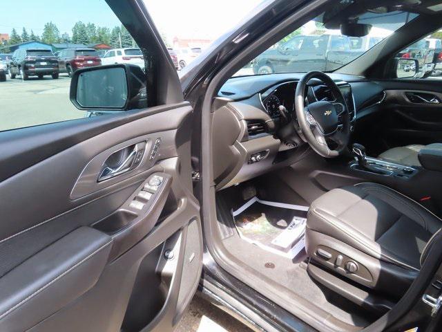 used 2023 Chevrolet Traverse car, priced at $40,500