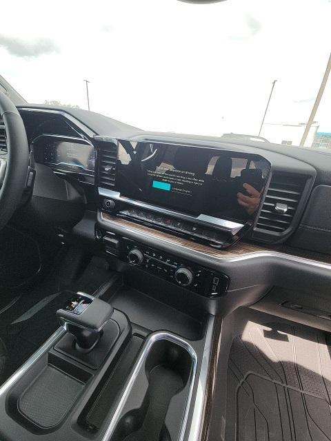 new 2025 Chevrolet Silverado 1500 car