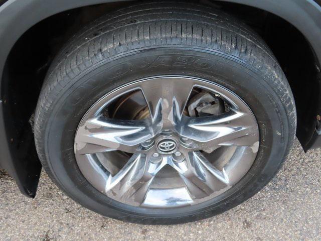 used 2019 Toyota Highlander car, priced at $30,400