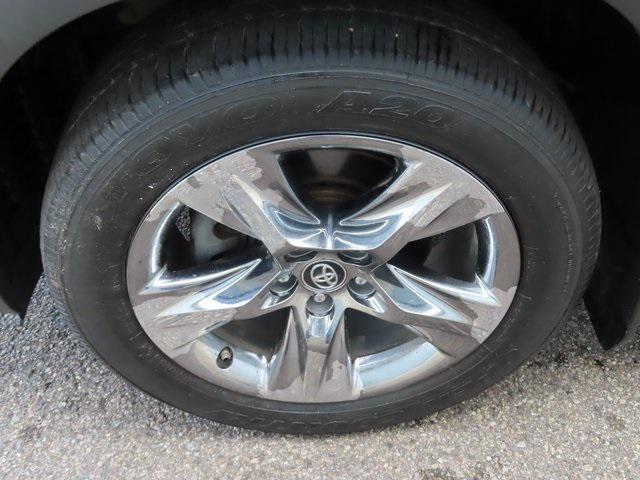 used 2019 Toyota Highlander car, priced at $30,400