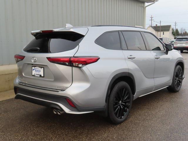 used 2023 Toyota Highlander car, priced at $41,900