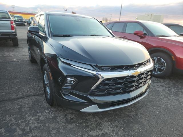 new 2025 Chevrolet Blazer car