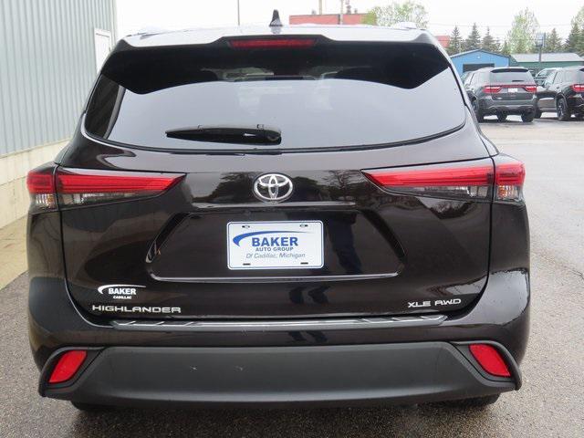used 2021 Toyota Highlander car, priced at $35,500