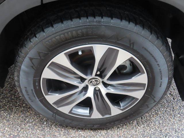 used 2021 Toyota Highlander car, priced at $35,500