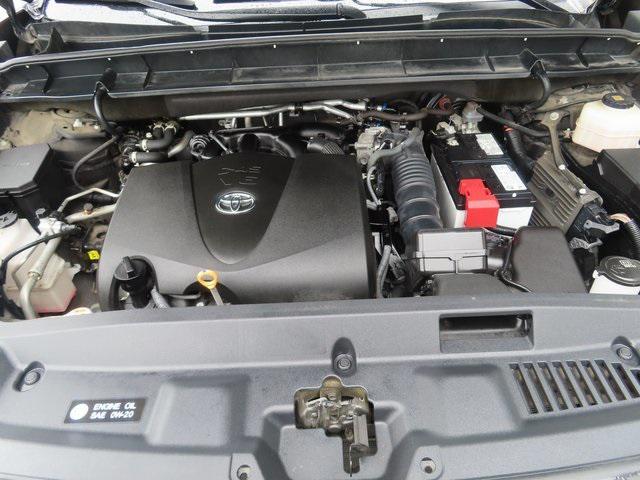 used 2021 Toyota Highlander car, priced at $35,500