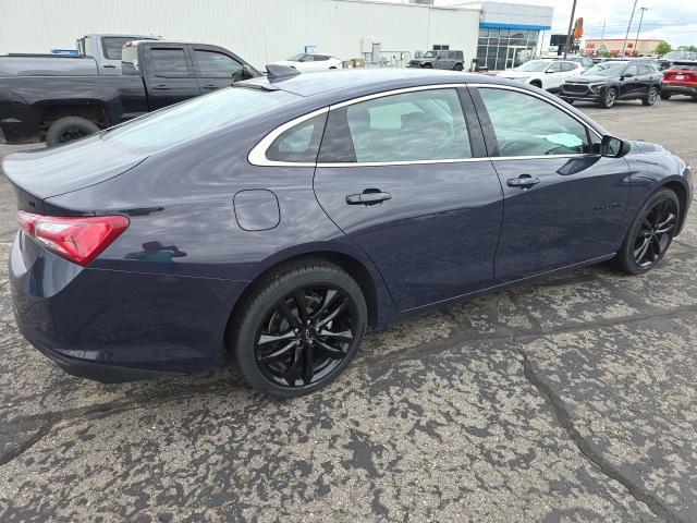 new 2025 Chevrolet Malibu car, priced at $27,500