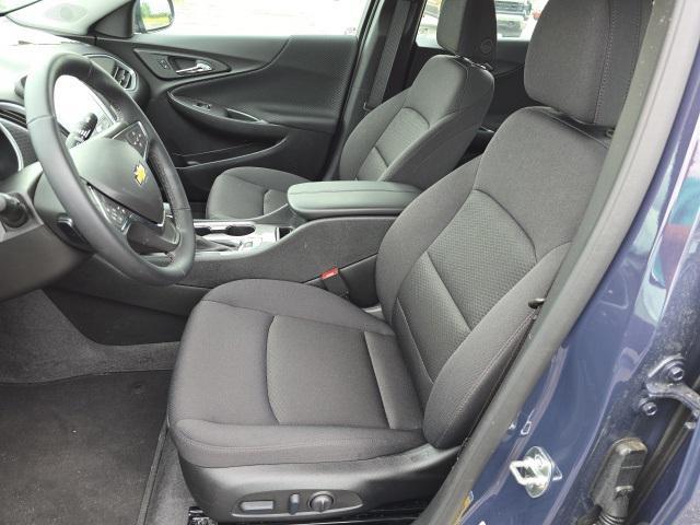 new 2025 Chevrolet Malibu car, priced at $27,500