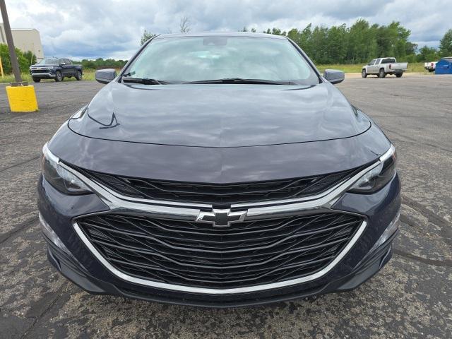 new 2025 Chevrolet Malibu car, priced at $27,500