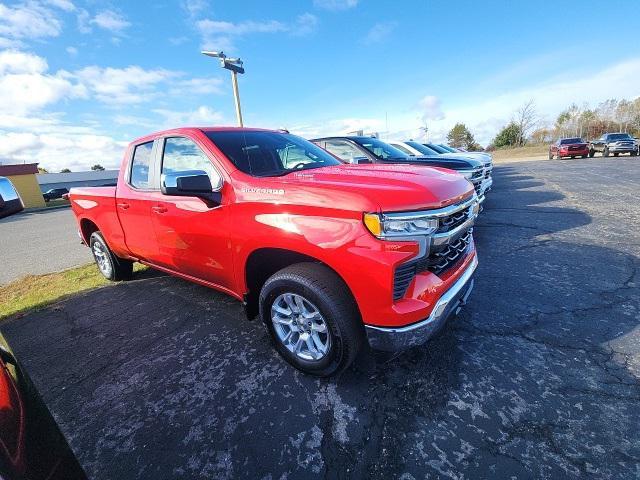 new 2025 Chevrolet Silverado 1500 car, priced at $42,144