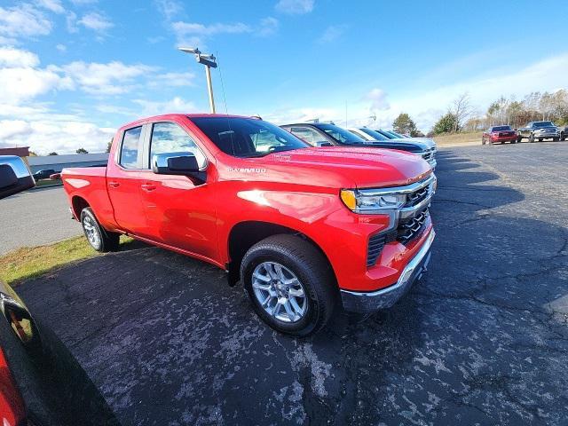 new 2025 Chevrolet Silverado 1500 car, priced at $42,144