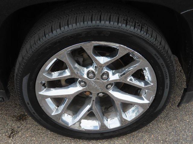 used 2018 GMC Yukon XL car, priced at $28,000