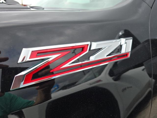 new 2025 Chevrolet Silverado 3500 car