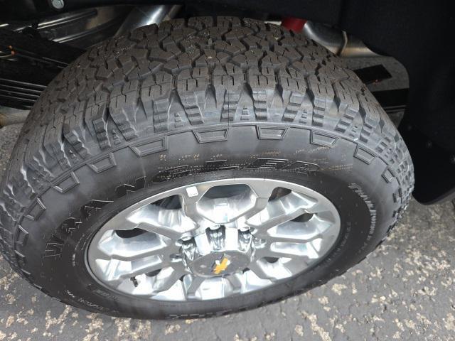 new 2025 Chevrolet Silverado 3500 car