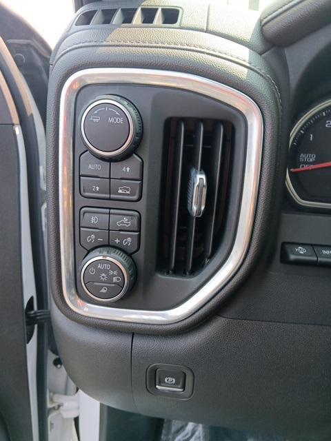 used 2022 Chevrolet Silverado 1500 car, priced at $35,900