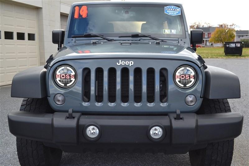 used 2014 Jeep Wrangler Unlimited car, priced at $17,999