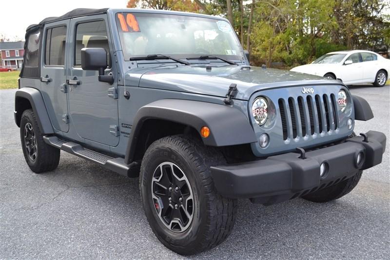 used 2014 Jeep Wrangler Unlimited car, priced at $17,999