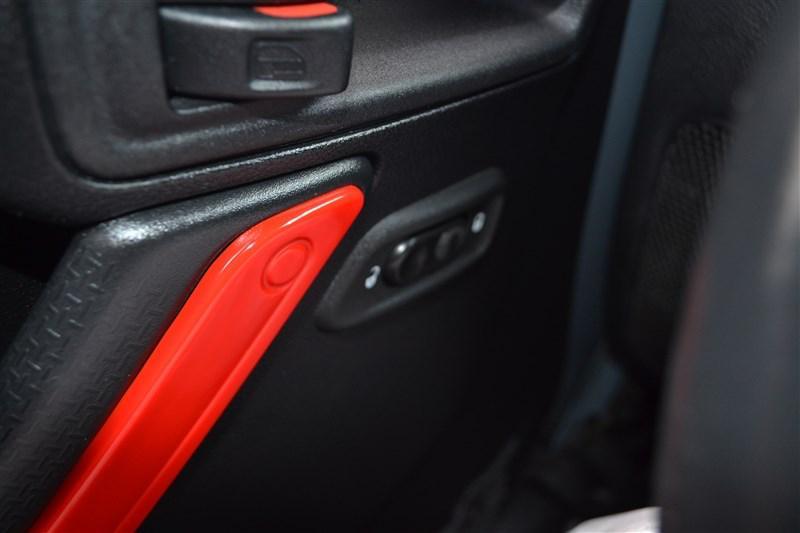 used 2014 Jeep Wrangler Unlimited car, priced at $17,999