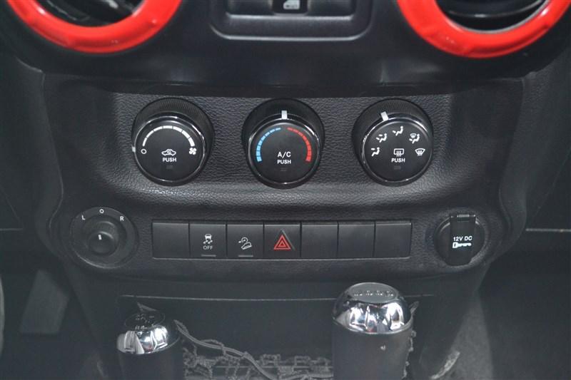 used 2014 Jeep Wrangler Unlimited car, priced at $17,999