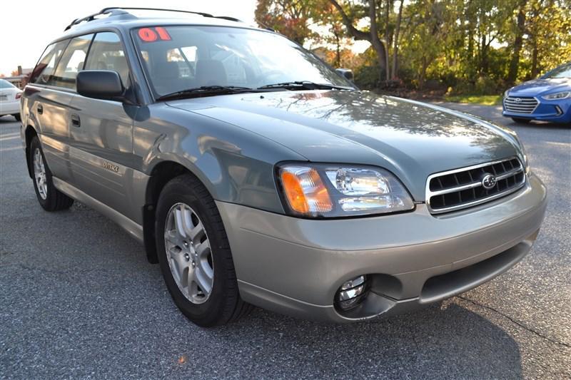 used 2001 Subaru Outback car, priced at $9,999