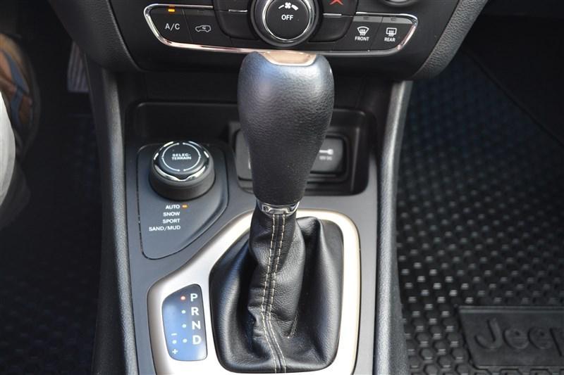 used 2018 Jeep Cherokee car, priced at $11,999