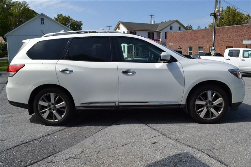 used 2014 Nissan Pathfinder car, priced at $9,499