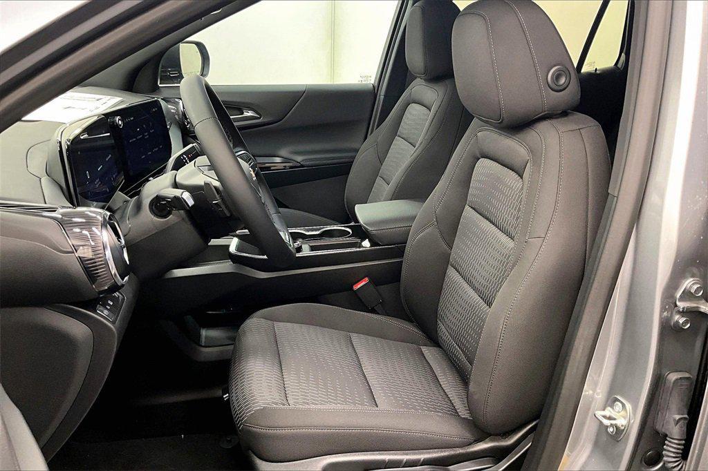 new 2026 Chevrolet Equinox car, priced at $29,895