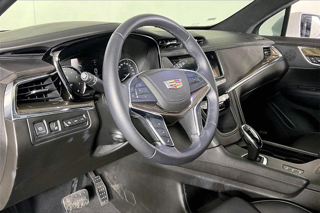 used 2018 Cadillac XT5 car, priced at $25,995