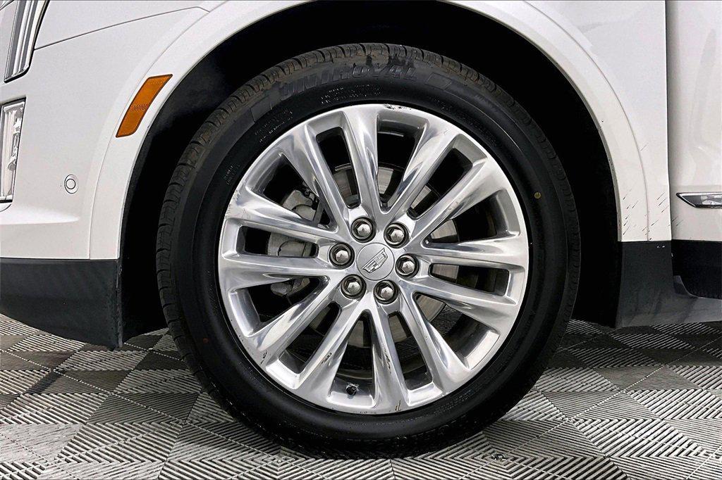 used 2018 Cadillac XT5 car, priced at $25,995