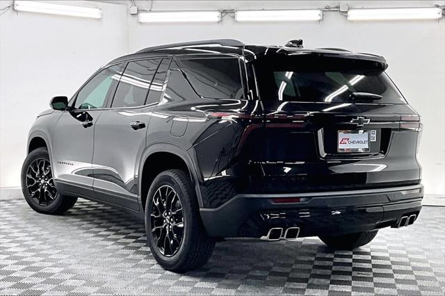 new 2025 Chevrolet Traverse car