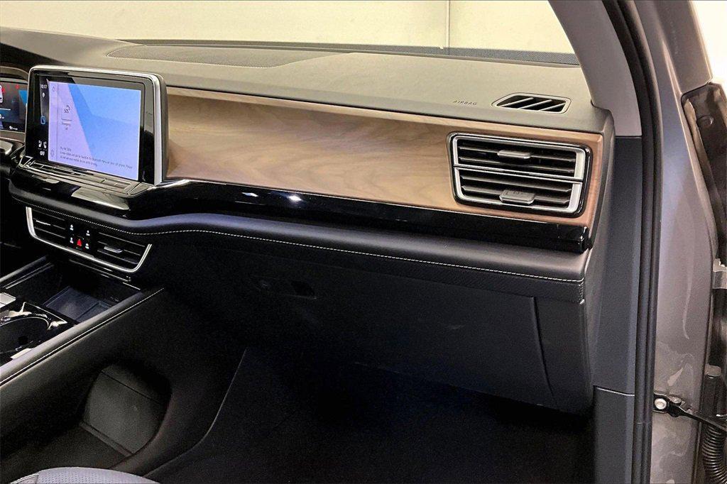 used 2024 Volkswagen Atlas car, priced at $31,990