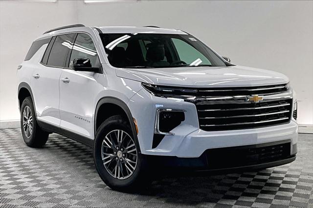 new 2025 Chevrolet Traverse car